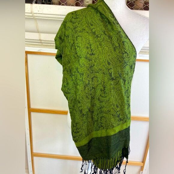 Real Pashmina shawl w/ tassels NWOT - Picture 2 of 5